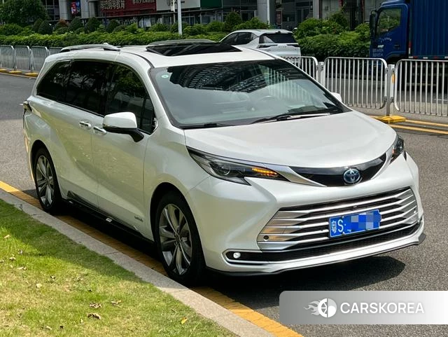 Toyota Saina id 4274568 из Китая 16