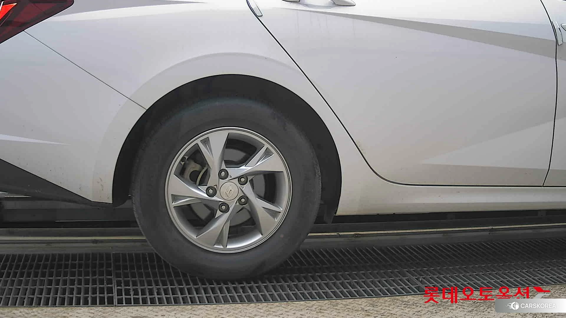 Hyundai Avante id 4289506 из Кореи 16