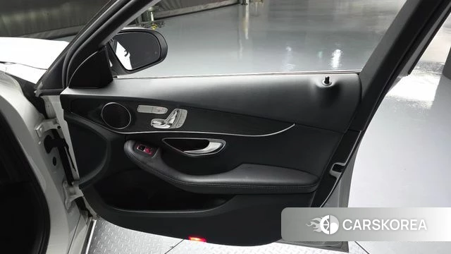 Mercedes-Benz C-Class W205 id 4384732 из Кореи 16