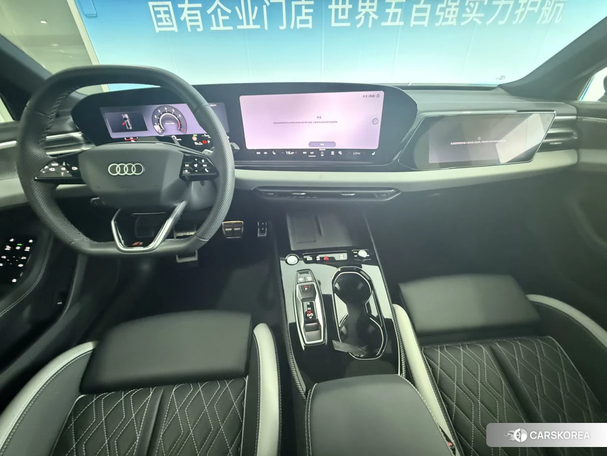 Audi A5L id 4512458 из Китая 16