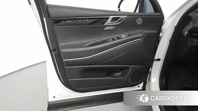 Genesis GV80 id 4872688 из Кореи 16