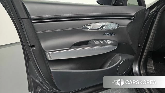 Genesis GV70 id 4775437 из Кореи 16