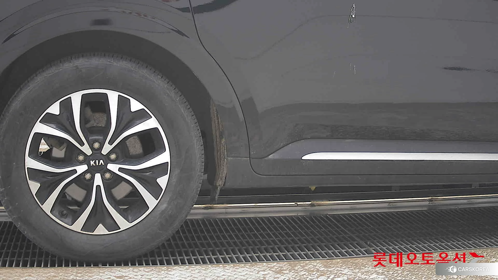 Kia Carnival id 3888387 из Кореи 16