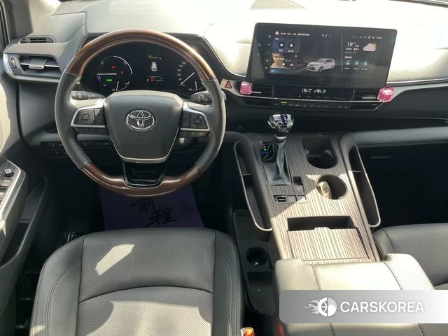 Toyota Saina id 4276923 из Китая 16
