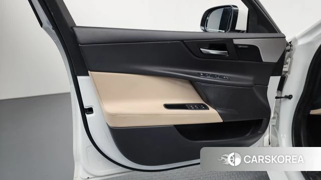 Jaguar XE id 4197107 из Кореи 16