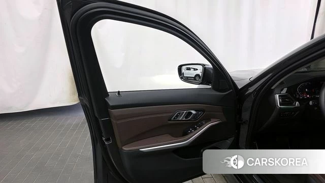 BMW 3 Series (G20) id 4350894 из Кореи 16