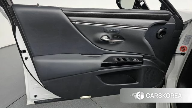 Lexus ES300h 7th generation id 4778302 из Кореи 16