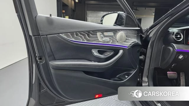 Mercedes-Benz E-Class W213 id 4764223 из Кореи 16