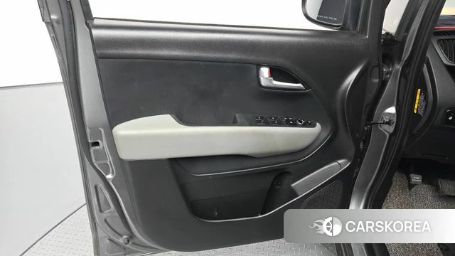 Kia The New Kia Ray id 4395244 из Кореи 16