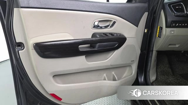 Kia The New Carnival id 4677932 из Кореи 16