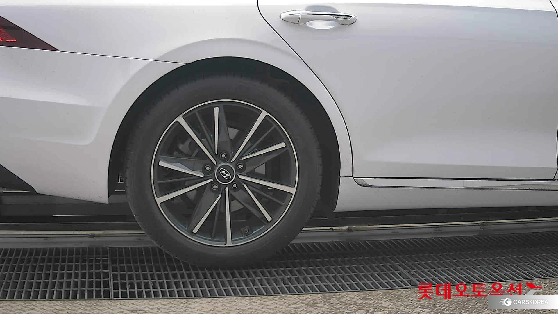 Hyundai Grandeur id 3888300 из Кореи 16