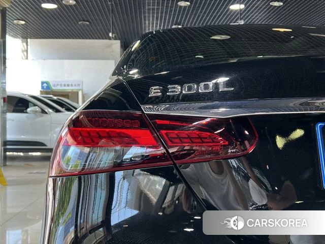 Mercedes-Benz E-class id 4279334 из Китая 16