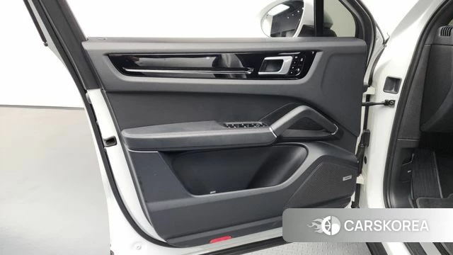 Porsche Cayenne (PO536) id 4416415 из Кореи 16
