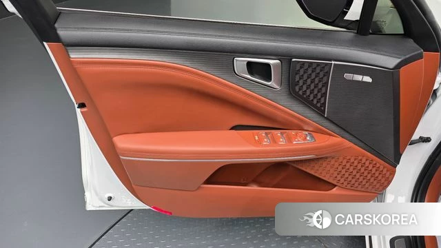 Kia The New K8 Hybrid id 4870600 из Кореи 16