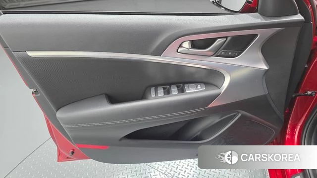 Genesis G70 id 4245740 из Кореи 16