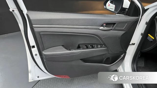 Hyundai Avante AD id 4397783 из Кореи 16