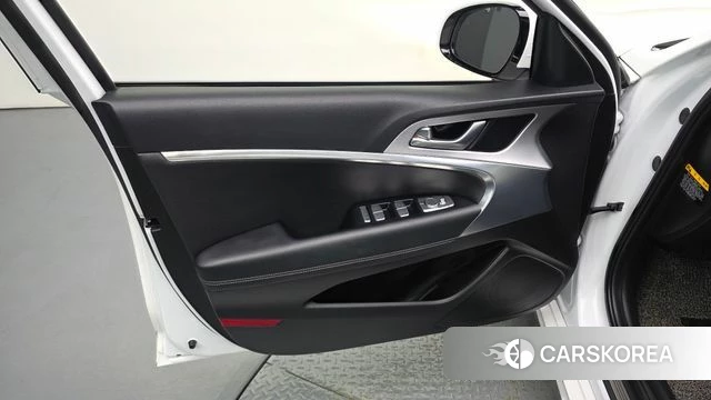 Genesis G70 id 4535805 из Кореи 16