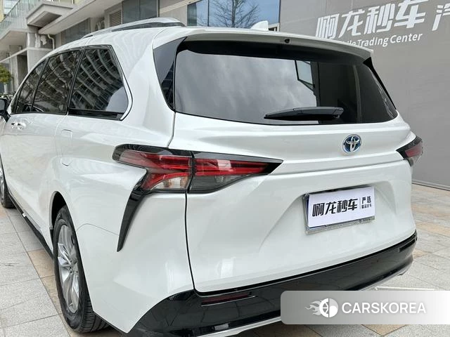 Toyota Saina id 4314773 из Китая 16