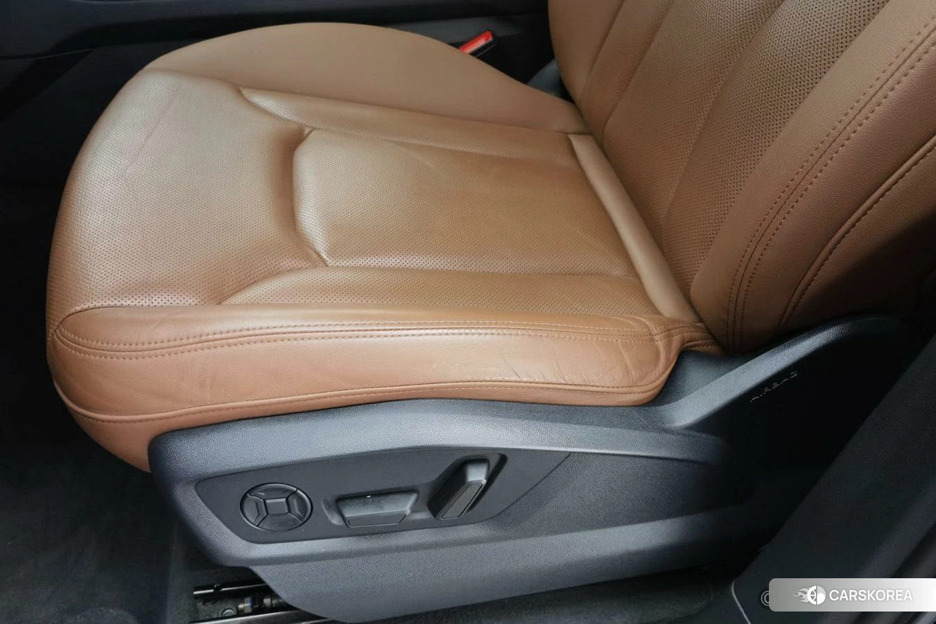 Audi Q7 id 4510575 из Китая 16