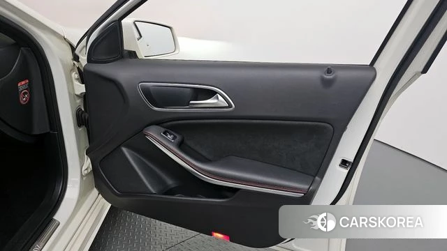 Mercedes-Benz A-Class W176 id 4345814 из Кореи 16