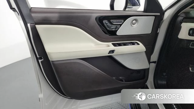 Lincoln Aviator 2nd generation id 4231873 из Кореи 16