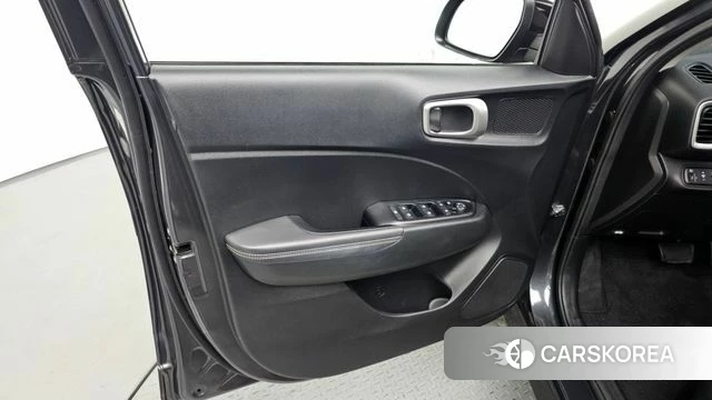 Hyundai Venue id 4572880 из Кореи 16