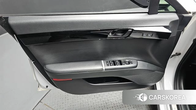 Hyundai Grandeur (GN7) id 4528155 из Кореи 16