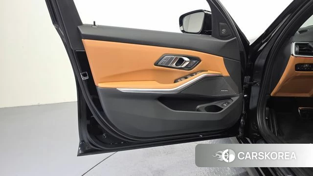 BMW 3 Series (G20) id 4505976 из Кореи 16