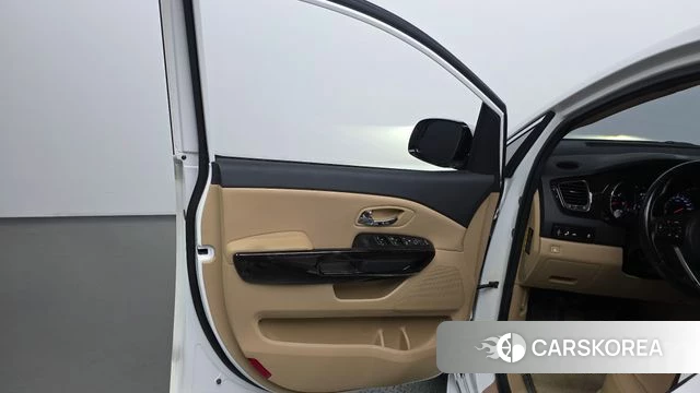 Kia The New Carnival id 4447020 из Кореи 16