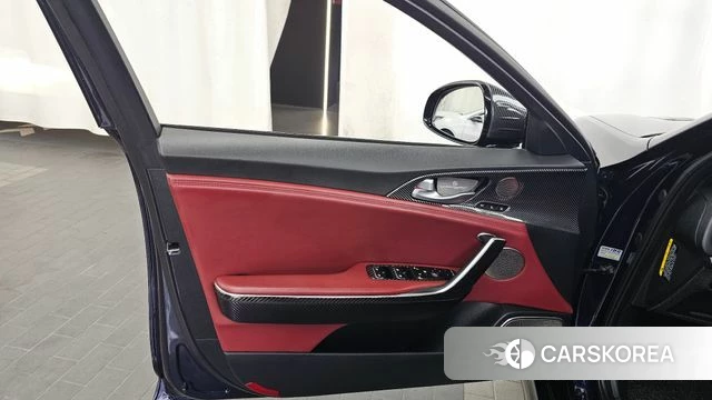 Kia Stinger id 4543799 из Кореи 16