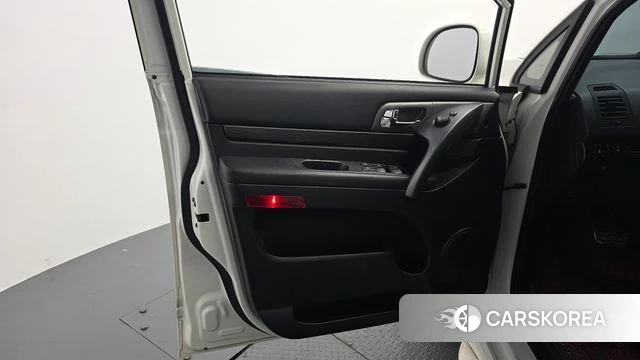 Ssangyong Korando Turismo id 4471613 из Кореи 16