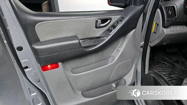 Hyundai The New Grand Starex id 4345823 из Кореи 16