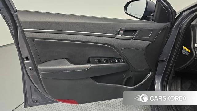 Hyundai Avante AD id 4384961 из Кореи 16