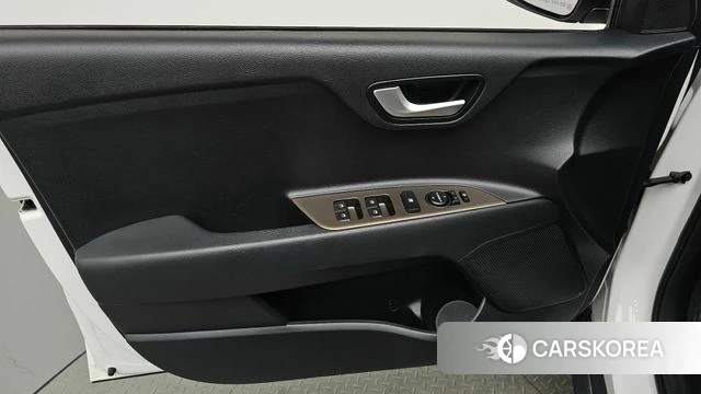 Kia Stonic id 4525814 из Кореи 16