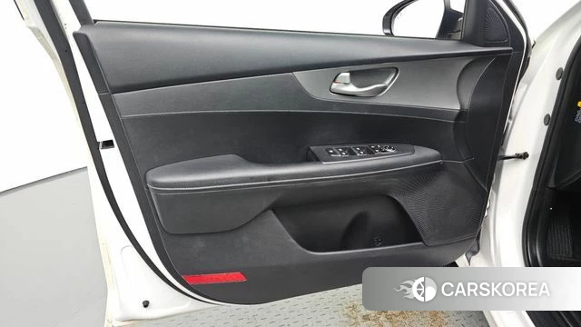 Kia Come New K3 id 4698795 из Кореи 16