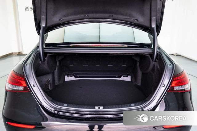Mercedes-Benz E-class id 4279207 из Китая 16