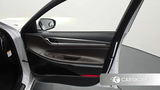 Hyundai Grandeur IG Hybrid id 4305154 из Кореи 16