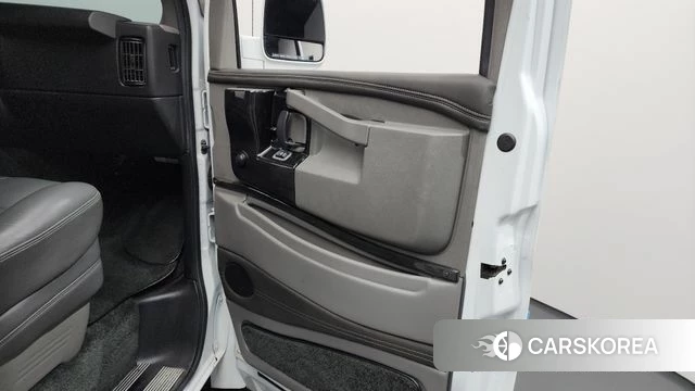 Chevrolet Express Van id 4520813 из Кореи 16