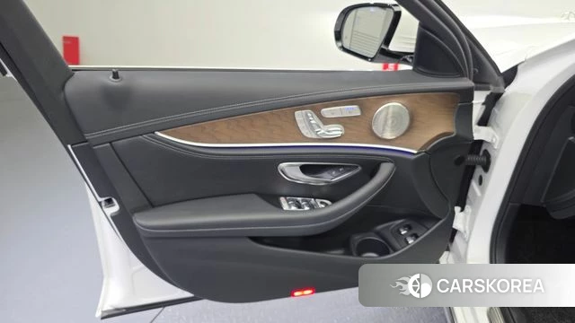 Mercedes-Benz E-Class W213 id 4481639 из Кореи 16