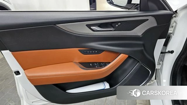 Jaguar XE id 4310122 из Кореи 16