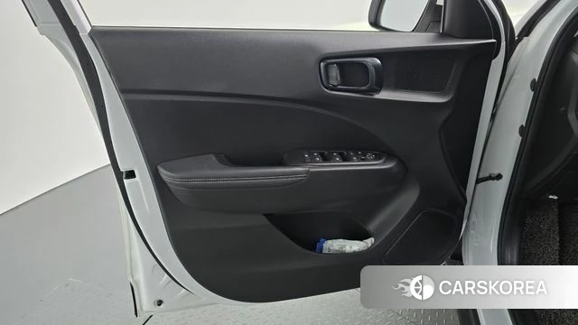 Hyundai Venue id 4904656 из Кореи 16