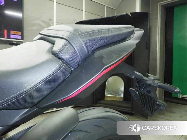 Honda CBR650R-2 id 4184468 из Японии 16