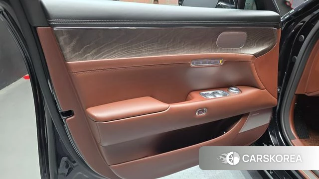 Genesis G90 (RS4) id 4382390 из Кореи 16