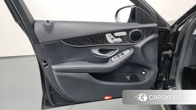 Mercedes-Benz C-Class W205 id 4581645 из Кореи 16