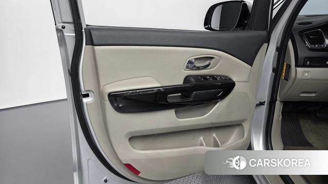 Kia The New Carnival id 4496687 из Кореи 16