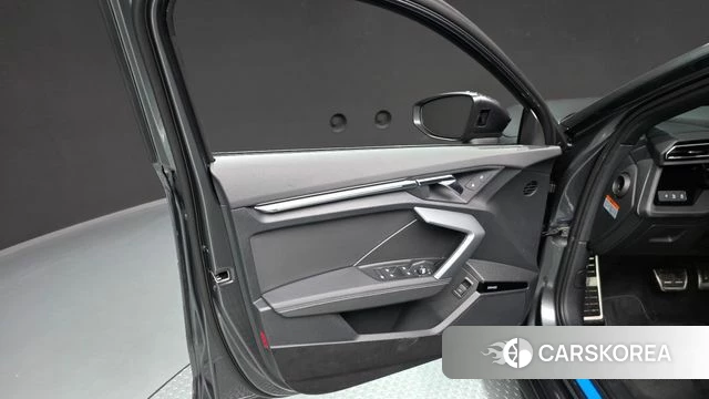 Audi A3 (8Y) id 4565479 из Кореи 16