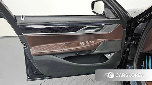 BMW 7 Series (G11) id 4196768 из Кореи 16