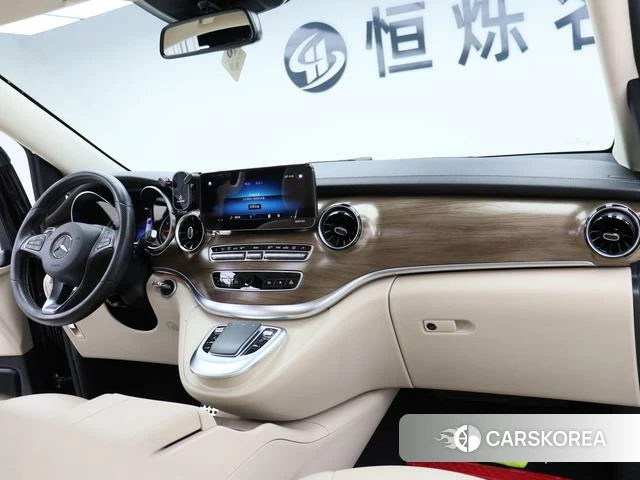 Mercedes-Benz V-class id 4238666 из Китая 16