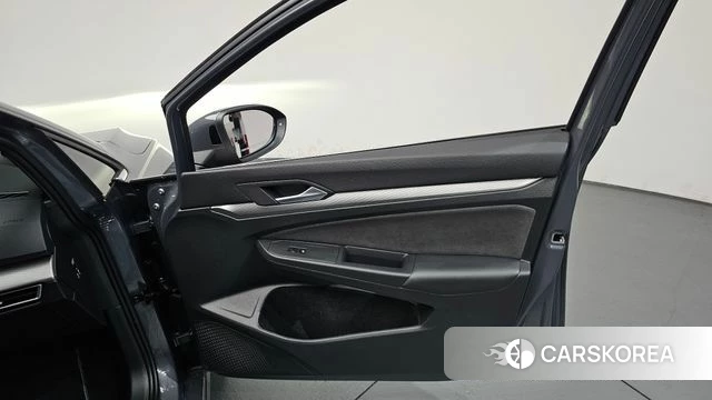 Volkswagen Golf 8th Generation id 4511043 из Кореи 16