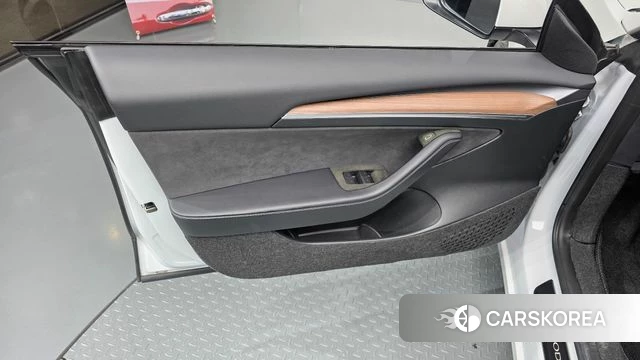 Tesla Model 3 id 4711580 из Кореи 16